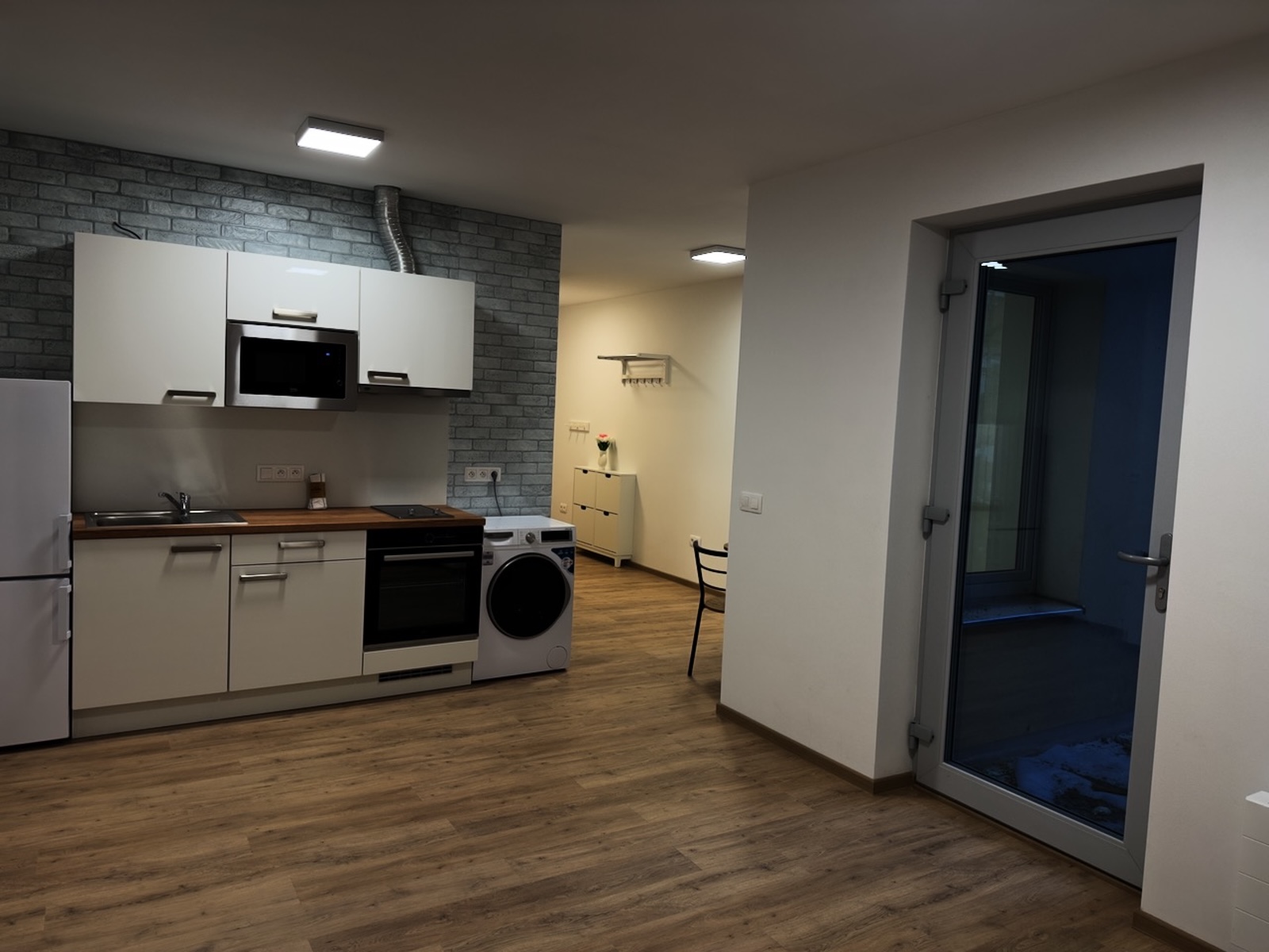 Pronájem bytu 1kk s terasou, Lorencova, Zlín centrum